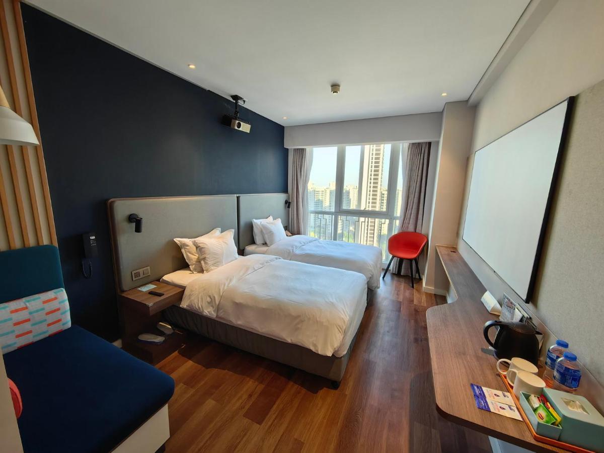 Holiday Inn Express Liyang Huafu By Ihg Kültér fotó